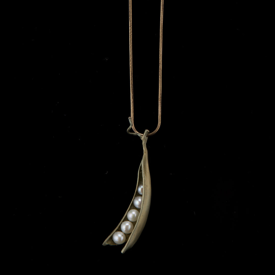 Erbsenschote - Kette mit Anhänger - 5 Perlen