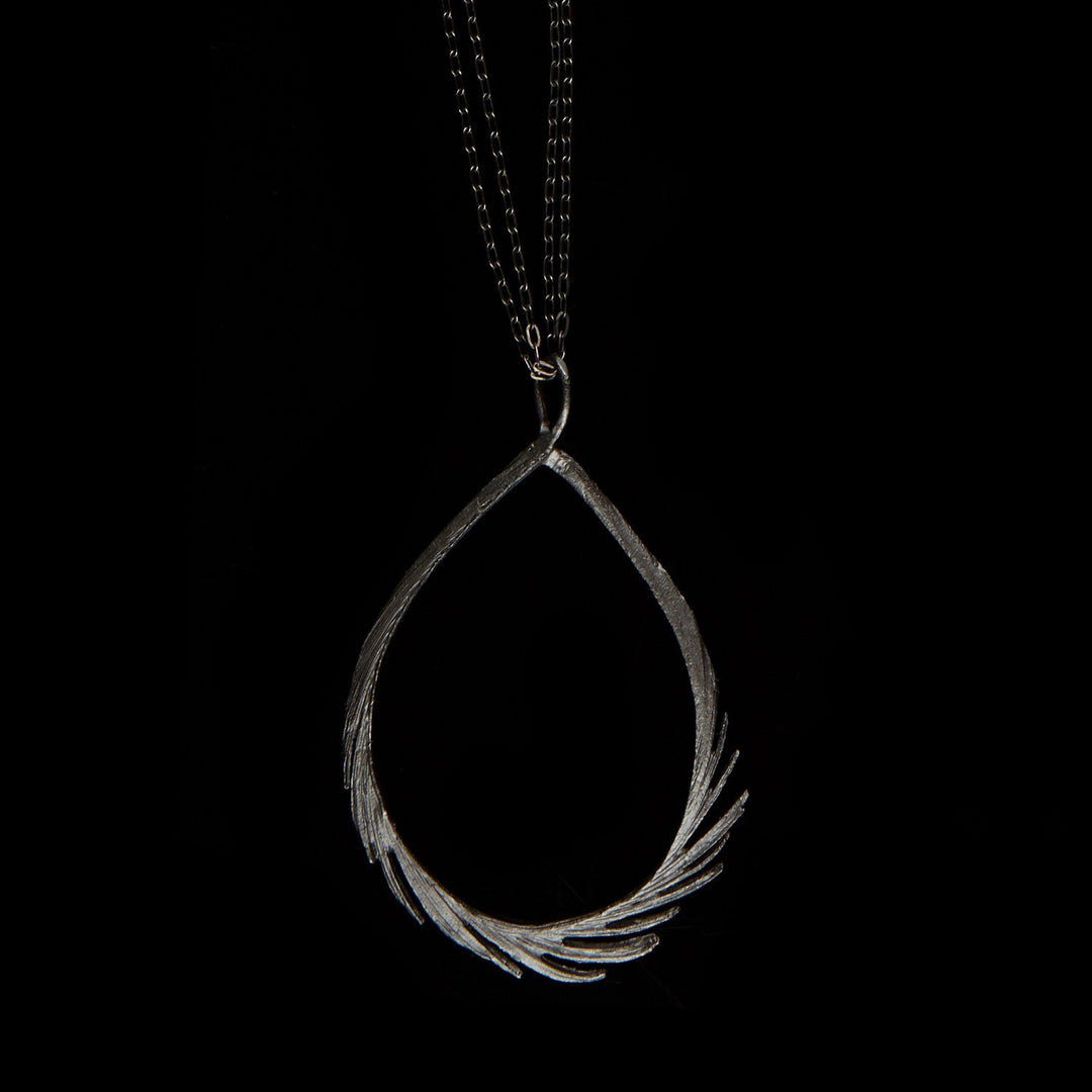 Feder Kette mit Anhänger - Oval Gunmetal