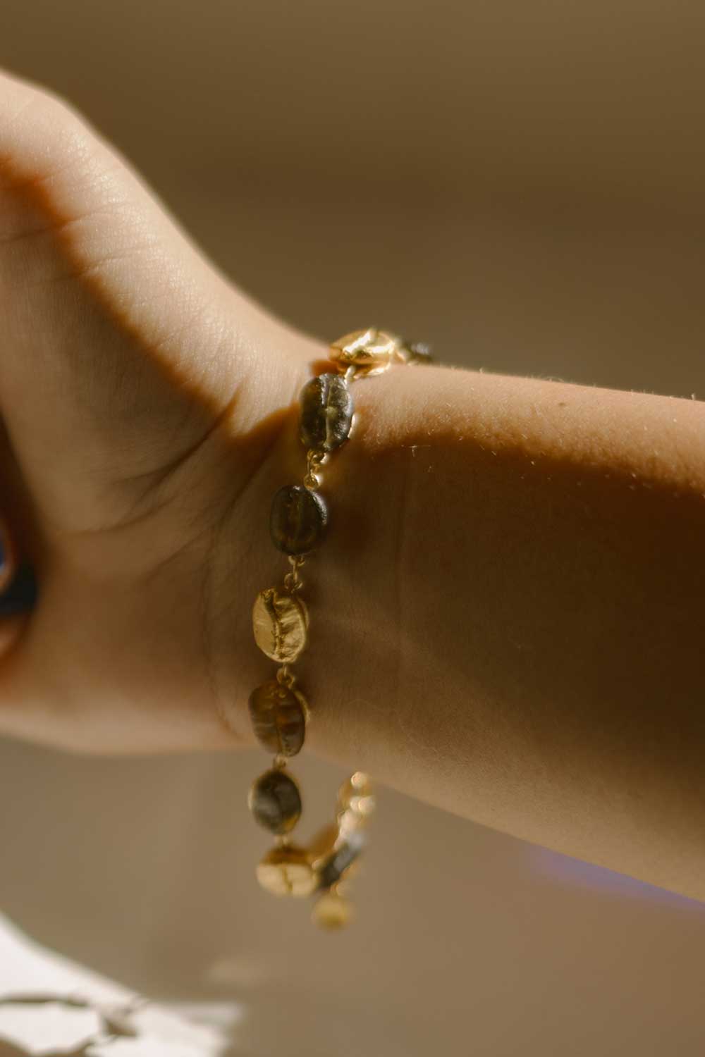 Geröstete Kaffeebohnen – Armband